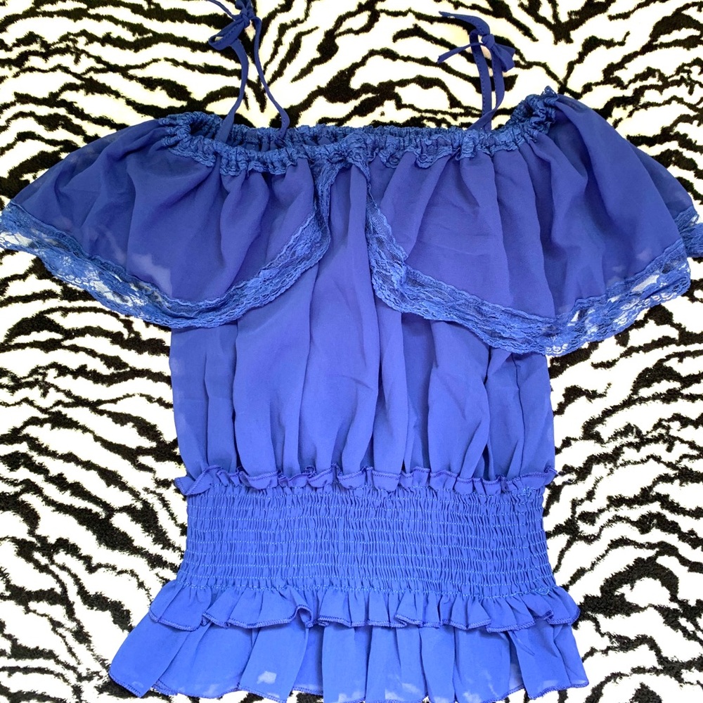 Off shoulder top/Blouse